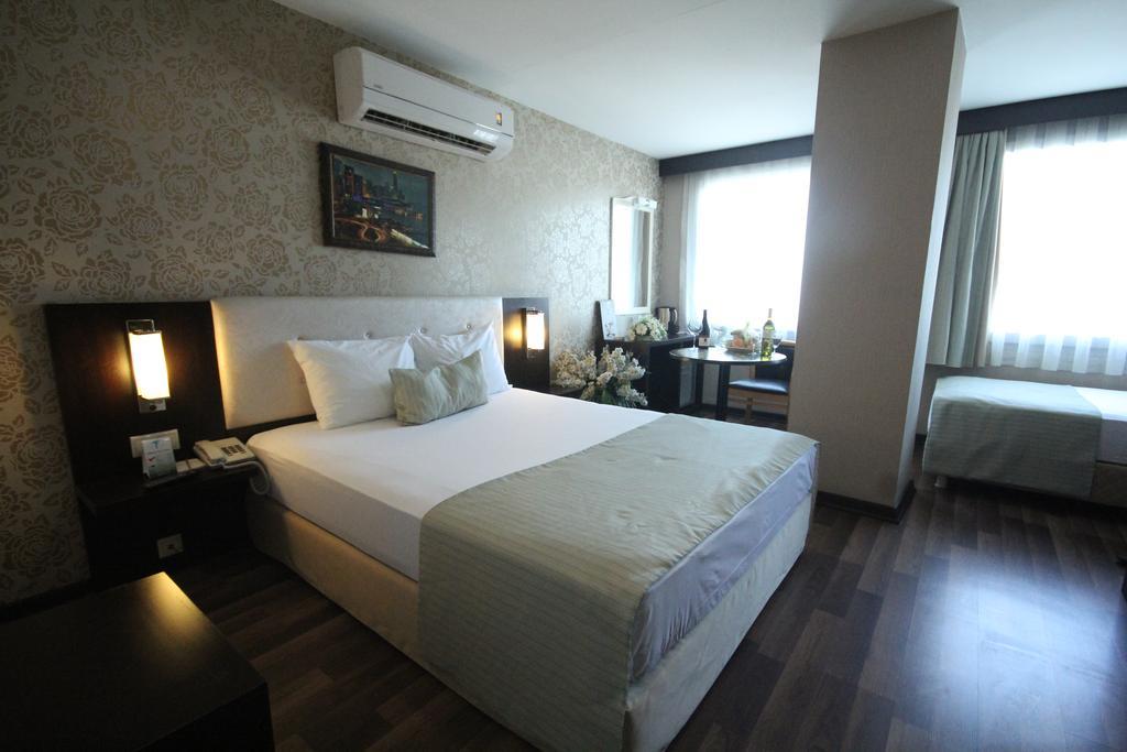 Palmcity Hotel Akhisar Rum bild